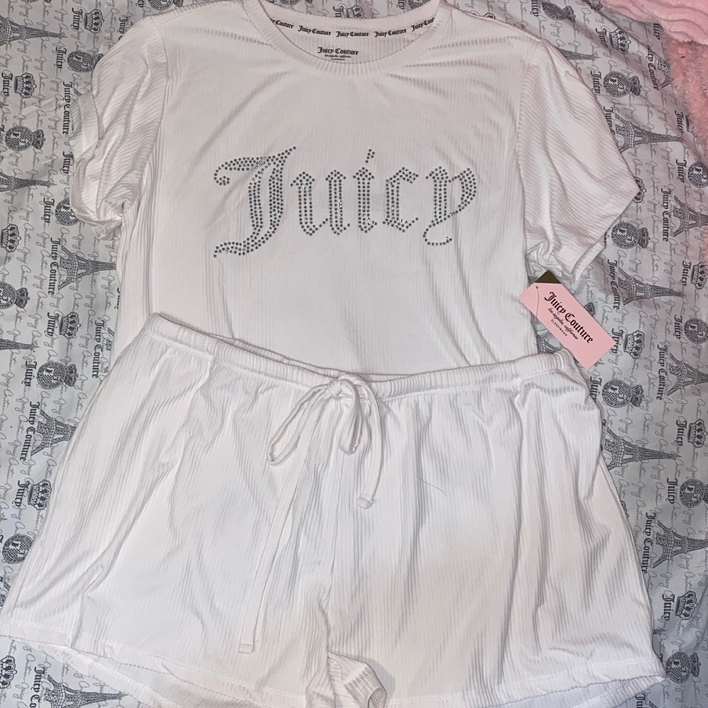 JUICY COUTURE 👑✨✨ 2 PIECE RHINESTONE BLING SHORT SET ✨💎
